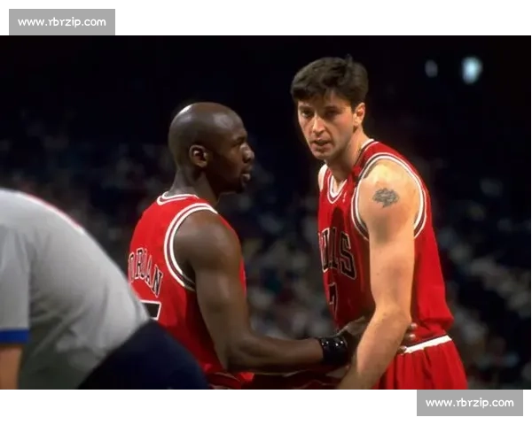 从替补到名人堂:库克奇如何成为公牛王朝的隐形支柱 从替补到名人堂:库克奇如何成为公牛王朝的隐形支柱